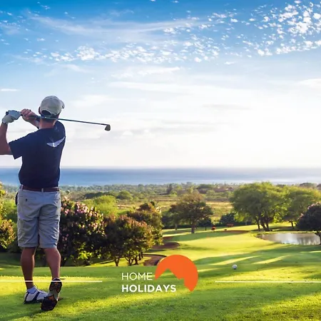 #128 Number 10 By Holidays * アルブフェイラ