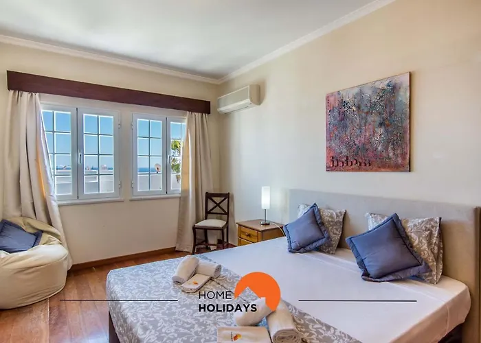 度假居 #128 Number 10 By Holidays *